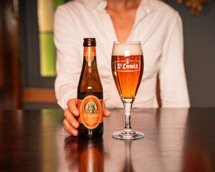 St Louis rebranding web bottle peche