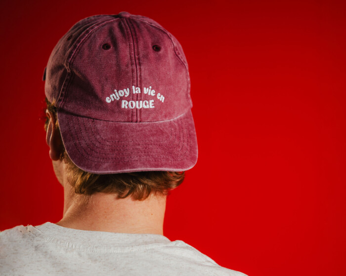 Hat red